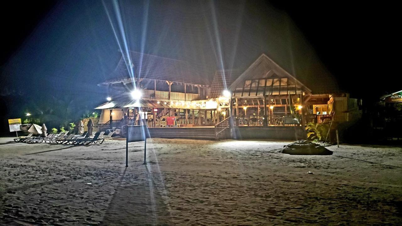 נגריל Yard Beach House מראה חיצוני תמונה